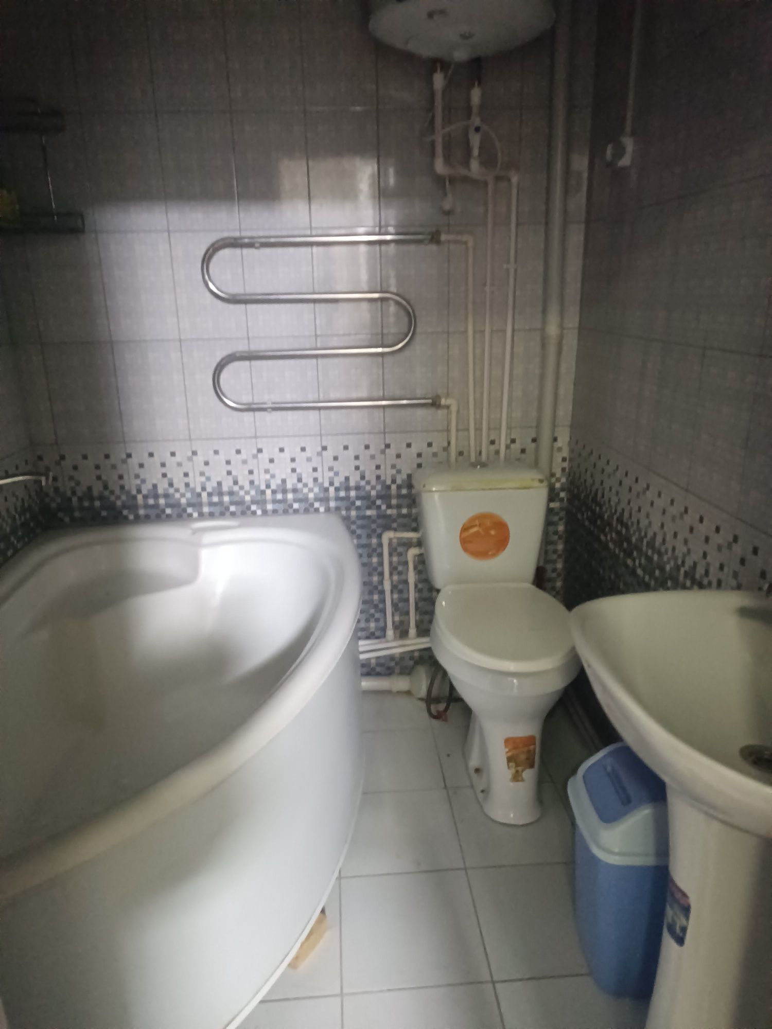 ijaraga qizlarni oladi