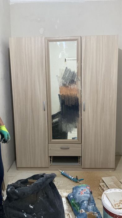 Продам шкаф срочно