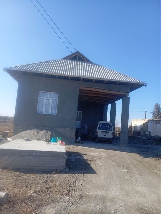 Hovli joy tomorqasi va xoʻjaligi bilan