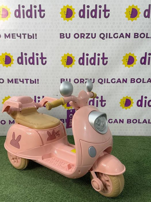 Детский электрический мотоцикл.