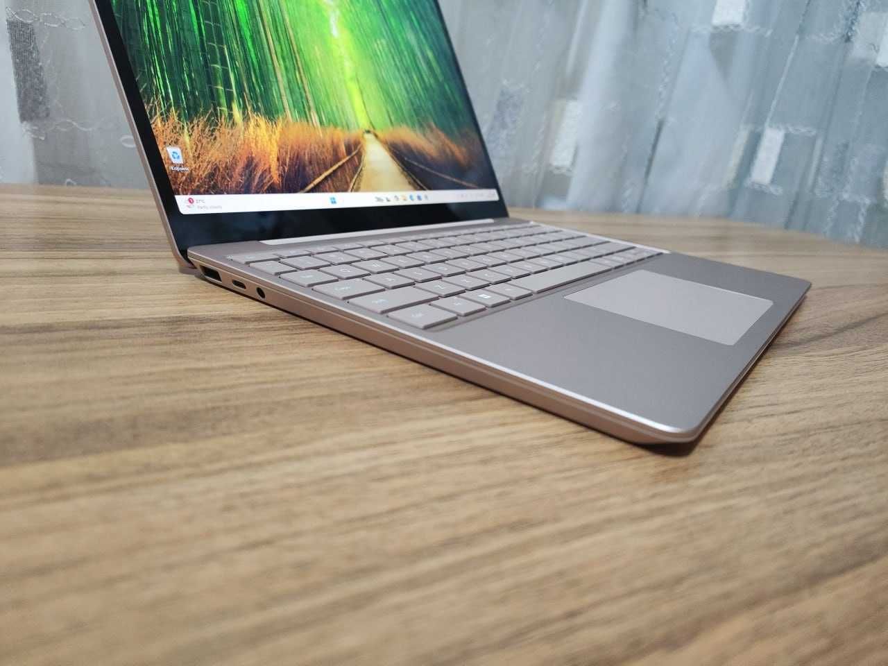 Microsoft Surface Laptop Go 2