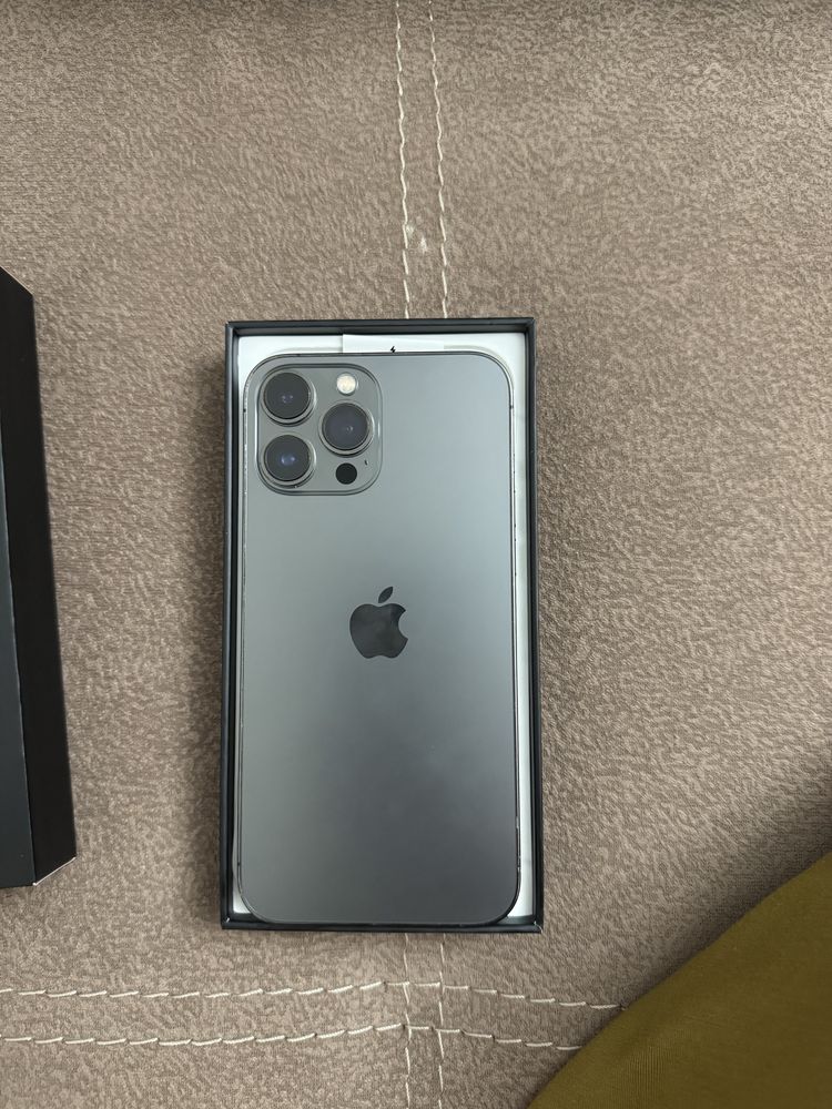 Продам Iphone 13 про макс