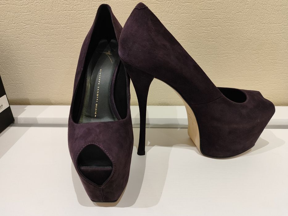 Женские туфли Giuseppe Zanotti