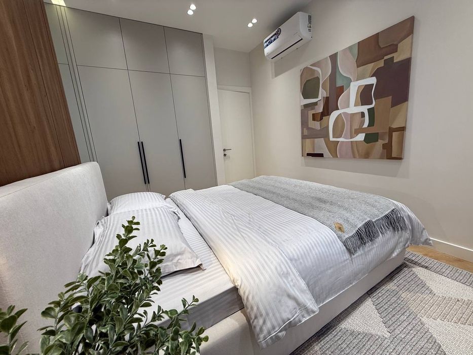 Продается 2х ком квартира на ул Нукусская, ор-р: Гламур, 60 м²