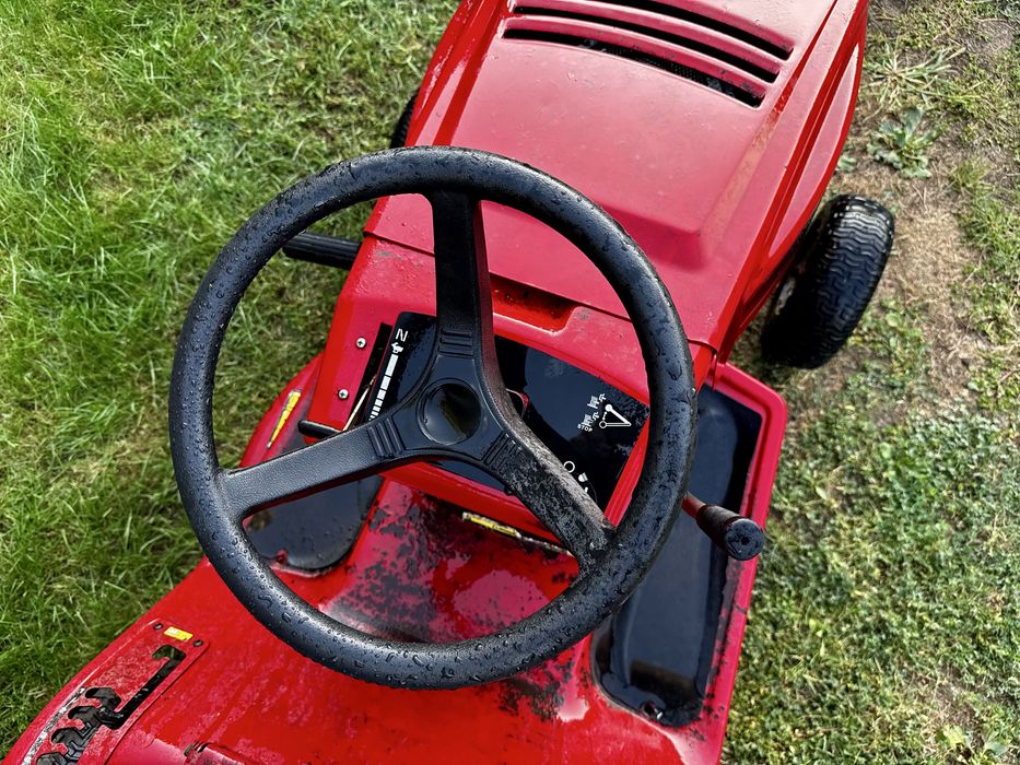 Tractoras gazon Murray 120/76 - motor defect