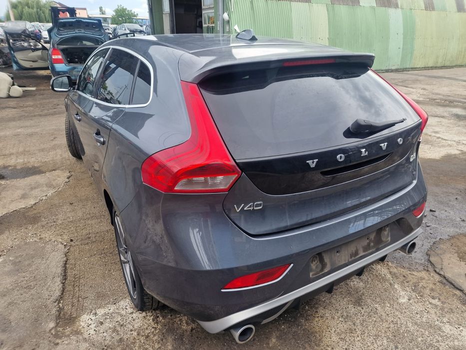 Dezmembram Volvo V40 2014 2.0d D5204T6