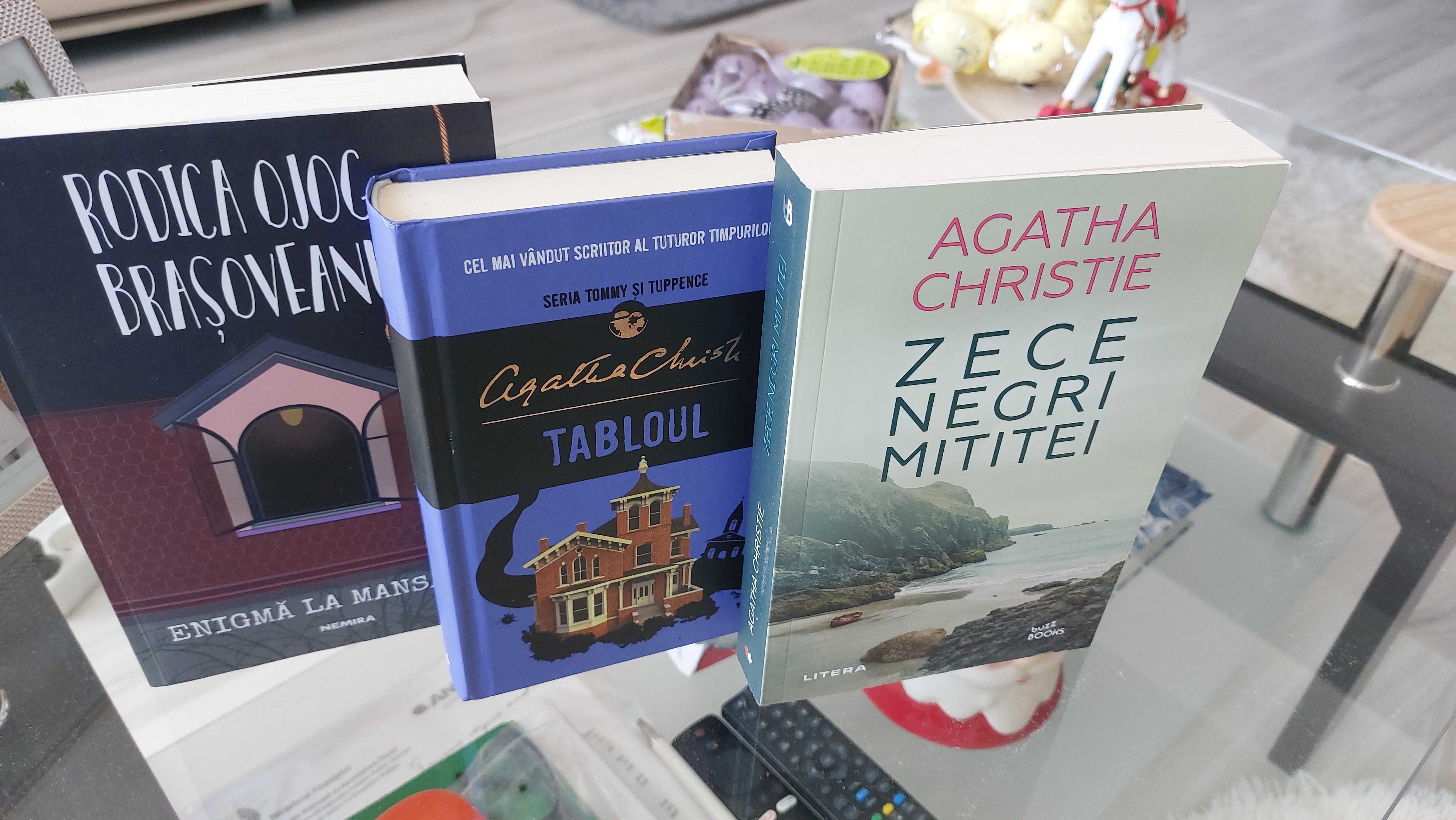 Vand carti Agatha Christie si Rodica Ojog Brașoveanu