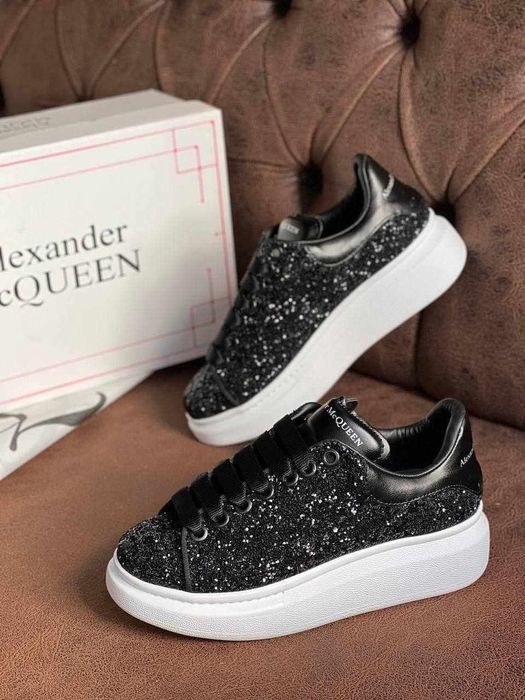 Glitter Mc Quen model nou