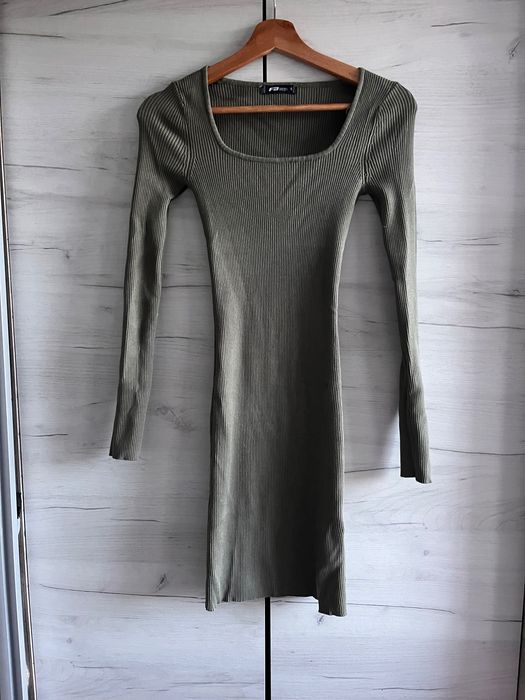 Рипс рокля маслено зелено