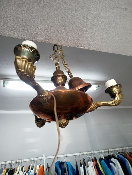 Candelabru de vânzare