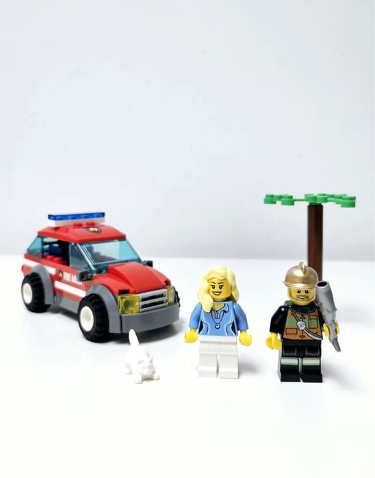 Lego City 60001 - Fire Chief Car (2013)