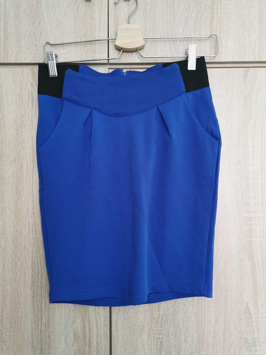 Маркови топове, рокля XS