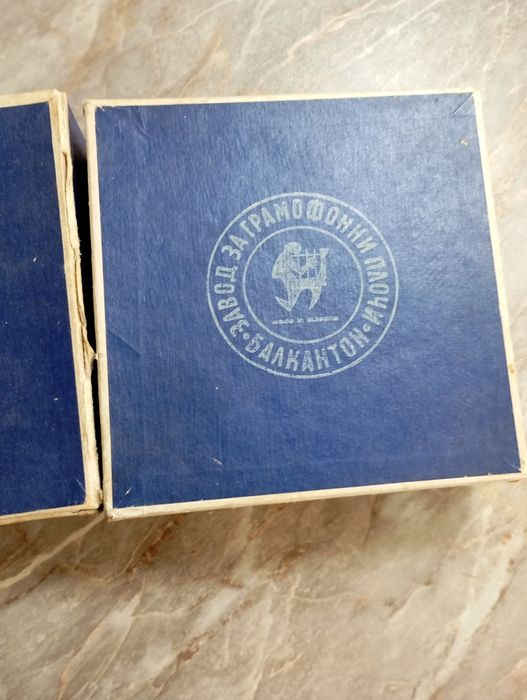 Винилови плочи малки и големи