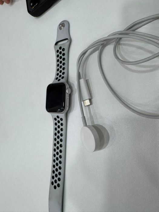 Apple Watch SE 40mm