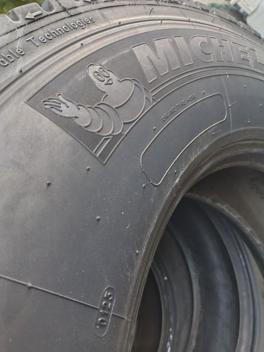 Vând anvelope Michelin 315/70