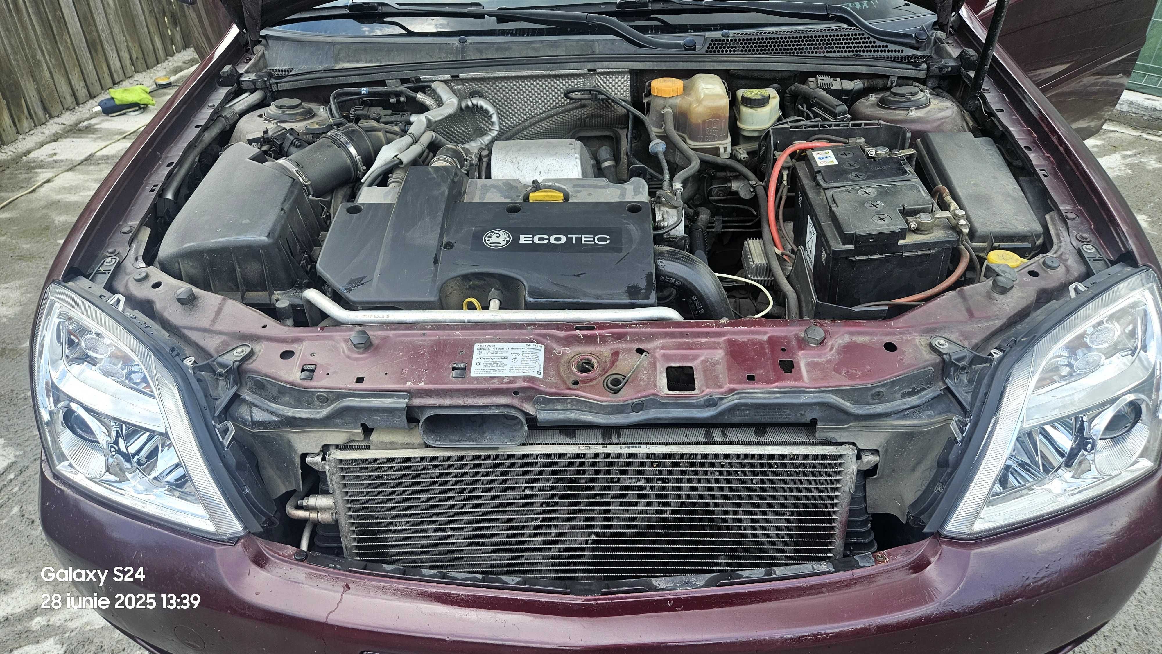 Opel vectra C 2.0. Limuzina