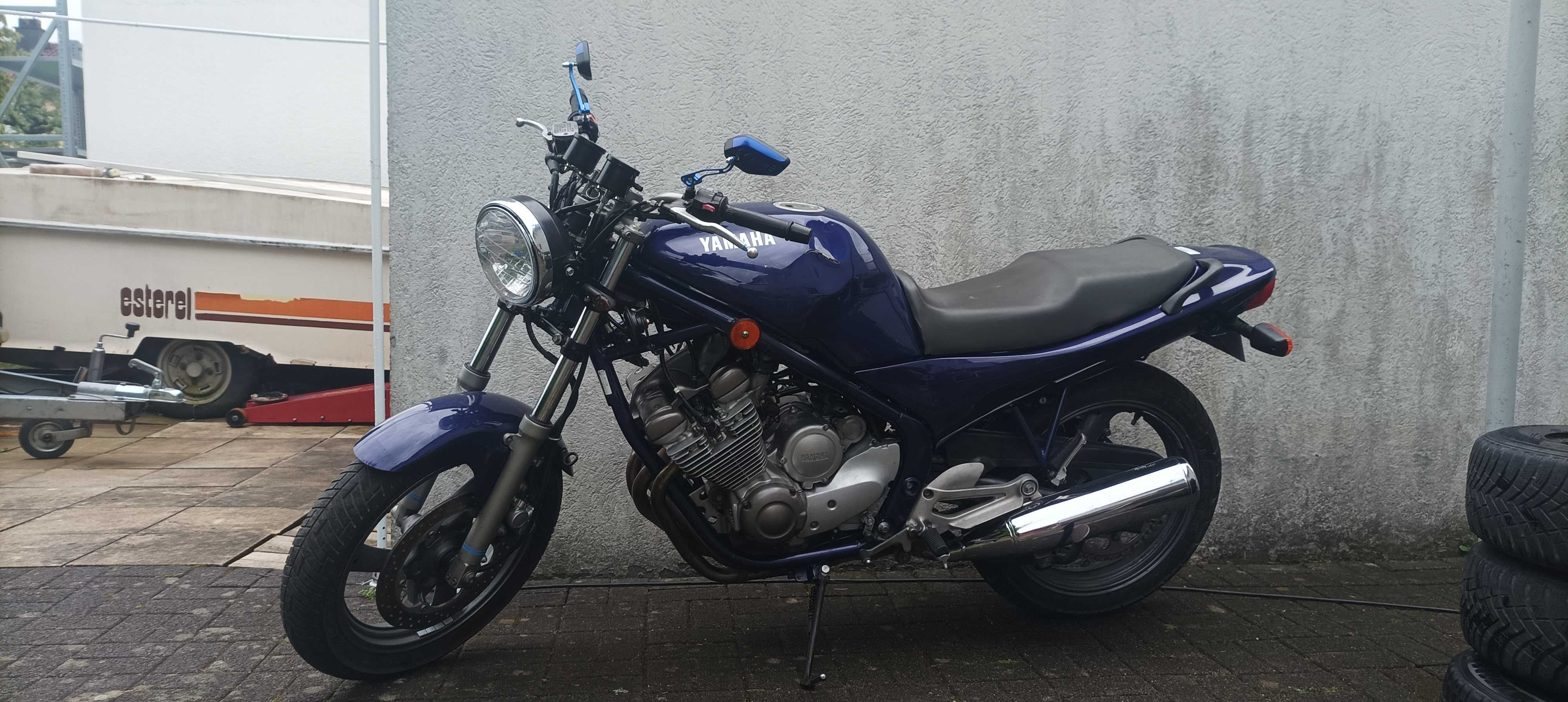 Yamaha xj 600 naked. ...Diversion