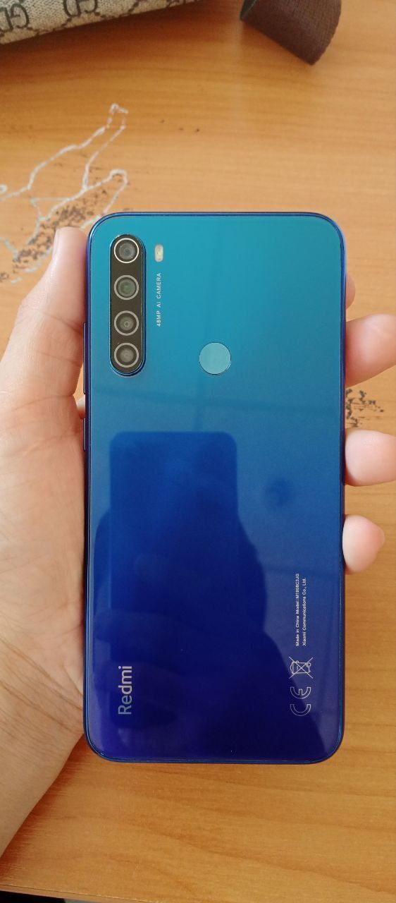 Redmi note 8. Xotira 3/32.