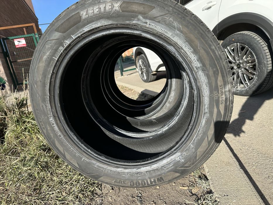 Зимние шины 235/55/18 б/у