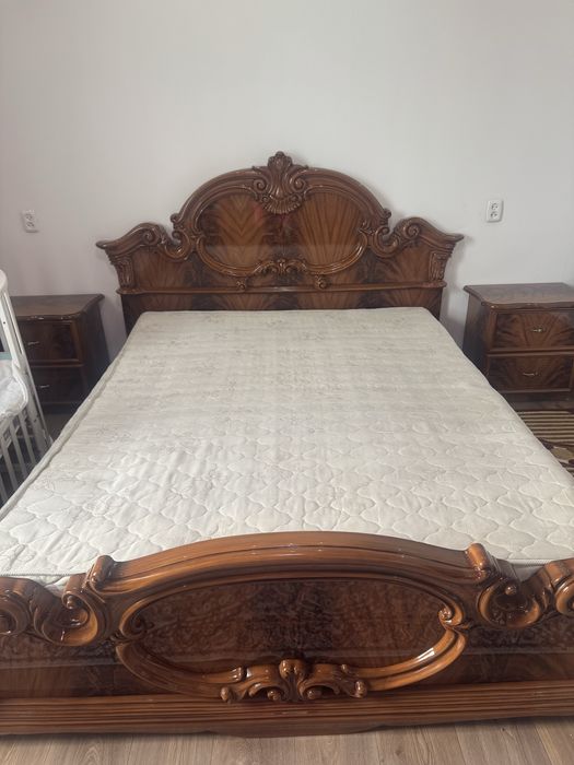 Продам спальный гарнитур 140000