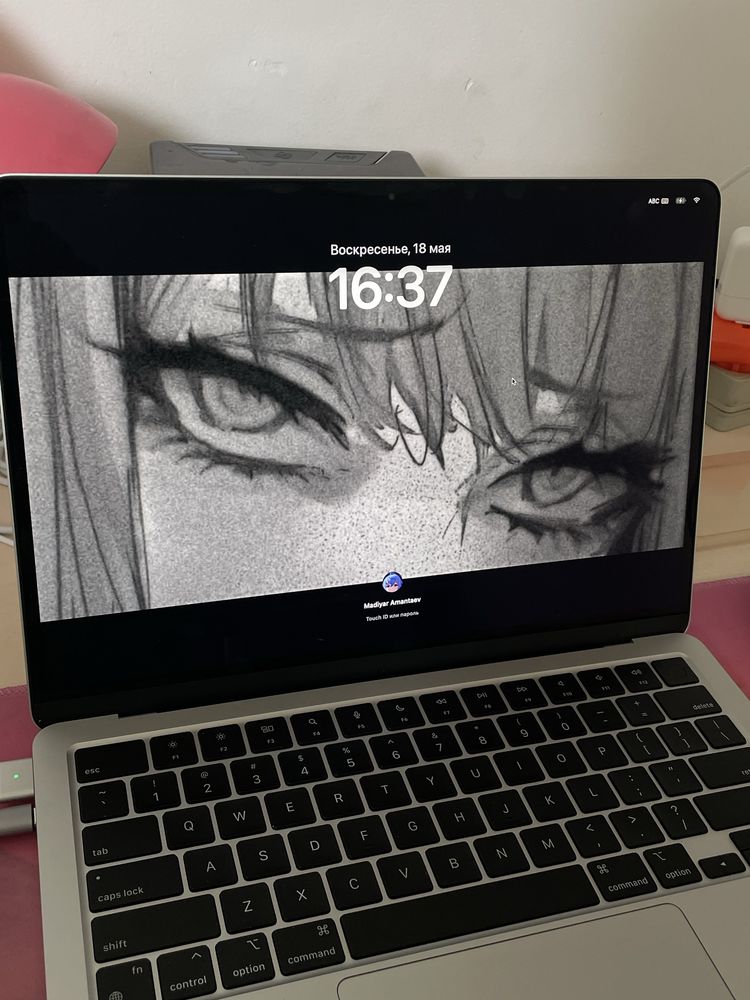 Macbook 13” 8/256