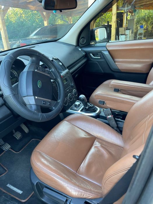 Land Rover Frelander 2