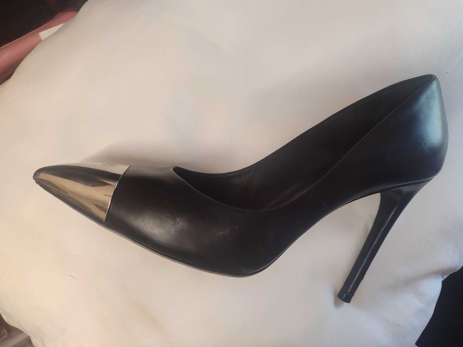 Pantofi Louis Vuitton