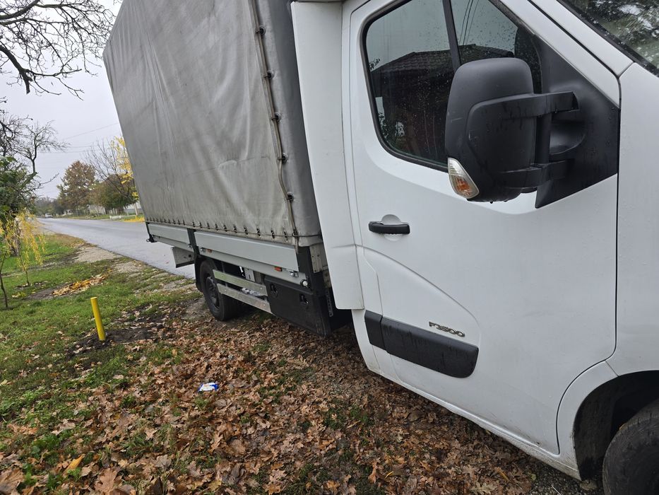 Se oferă spre Vanzare Renault Master 3