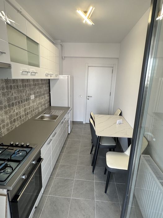 Garsoniera de inchiriat decomandata