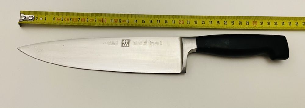 Cutitul Bucatarului Zwilling Five Star, Four Star Professional S 200mm