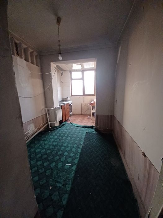 Срочно . Дешево продается квартира . Согдиана