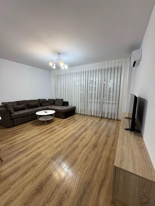 Дава се под наем Тристаен апартамент в София, Кръстова вада - 135 кв.м за 1300 € - Снимка #1