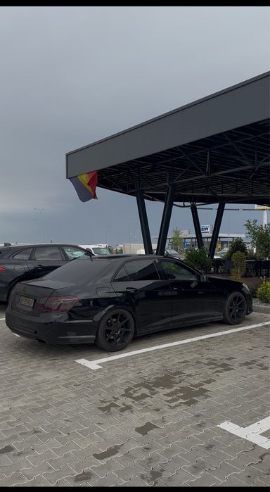 Mercedes Benz E350 AMG