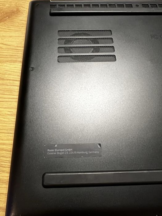 Razer Blade 15,6” 4K OLED Display, i7 10750H, 512GB SSD, 16GB RAM.