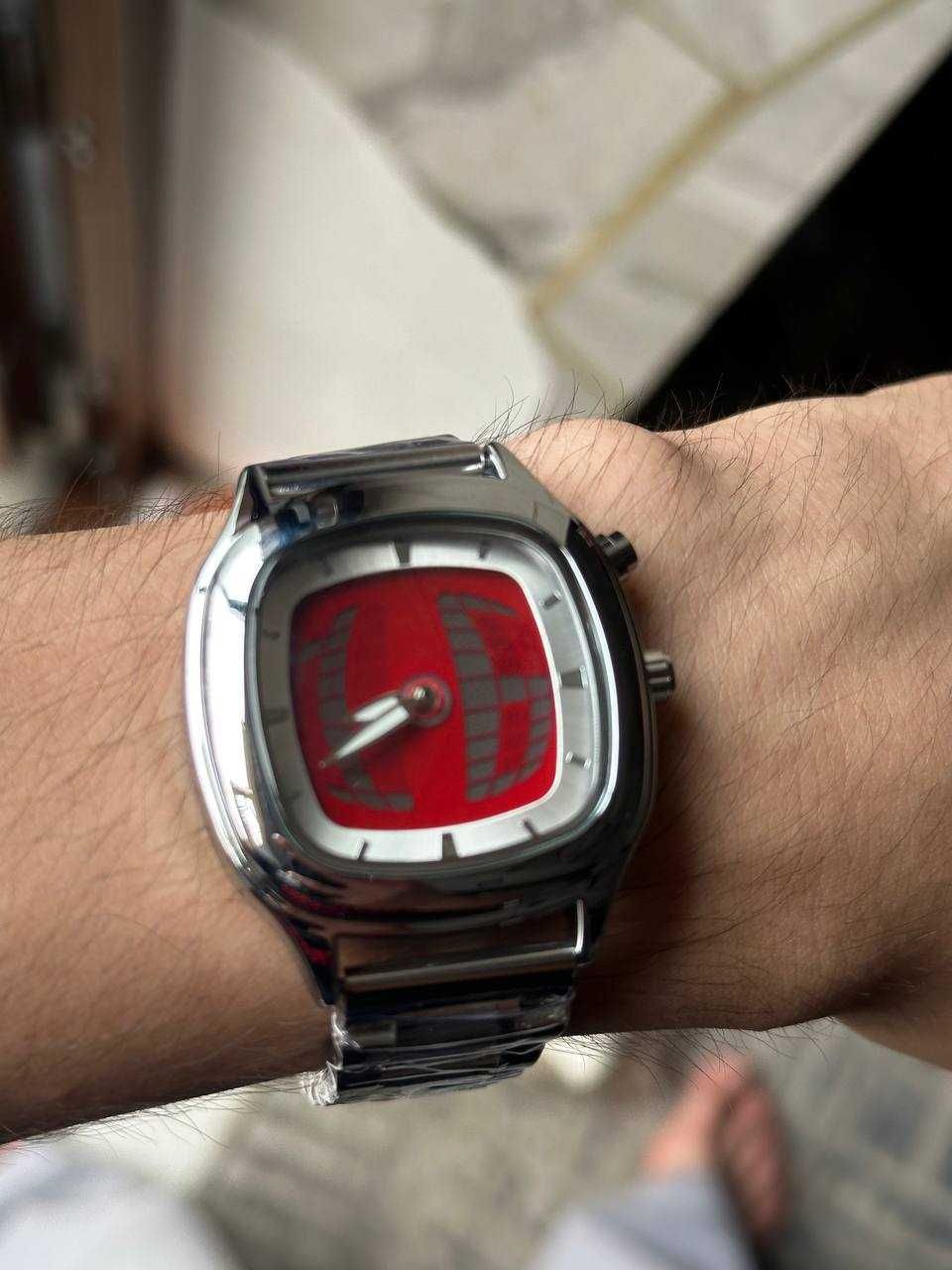 Вналичии Y2K часы / soat y2k stil