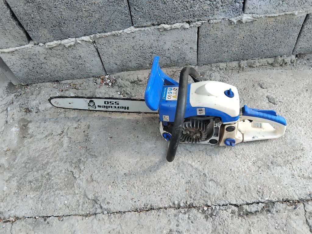 Moto coasă cu fir de Gută