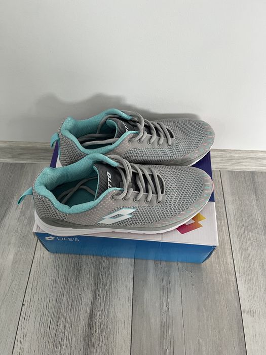 Pantofi sport Lotto marimea 41