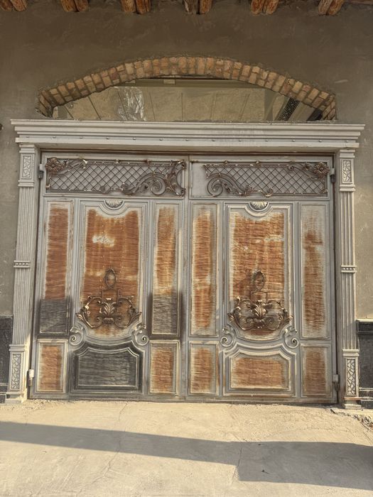 Darvoza komplekt sotiladi yangi srochna