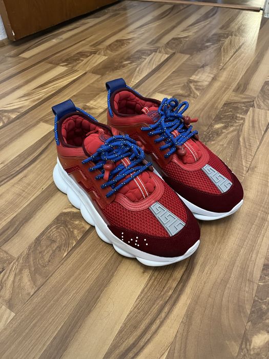 Versace chain reaction red
