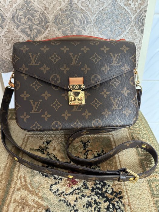 Сумка LV Pochette
