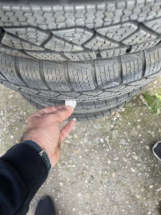 Зимни гуми 225/45R19 Petlas
