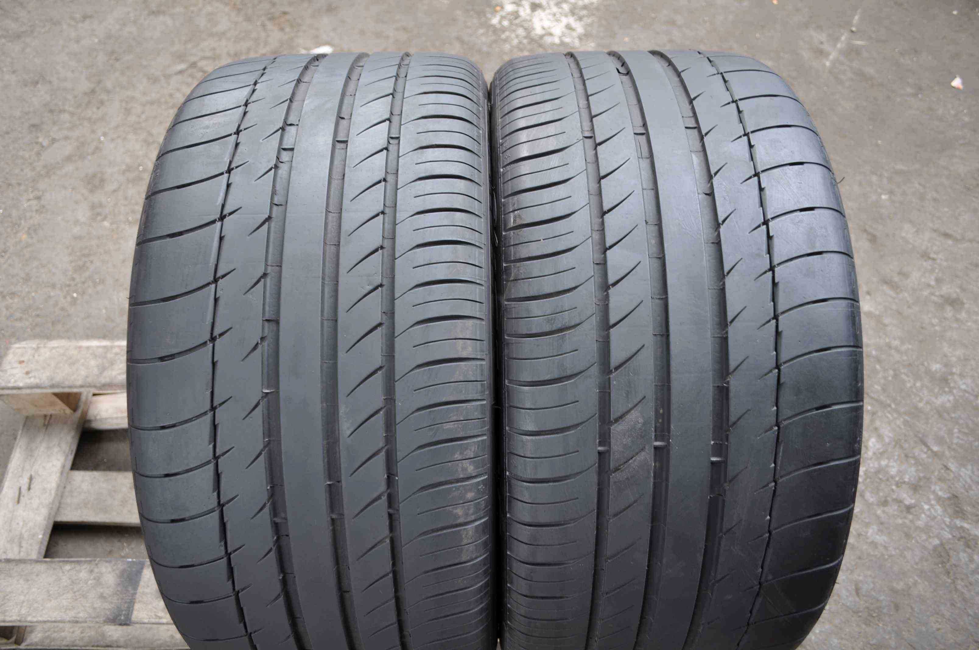 SET 2 Anvelope Vara 265/40 R18 MICHELIN Pilot Sport PS2 101Y