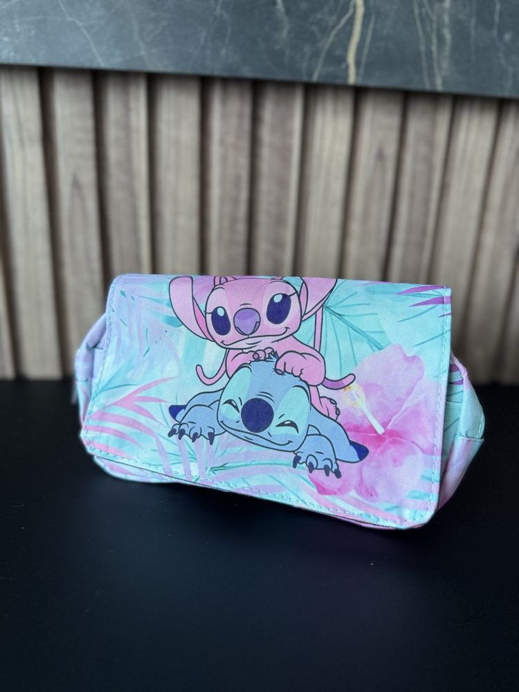 Stitch бутилка за вода, несесер