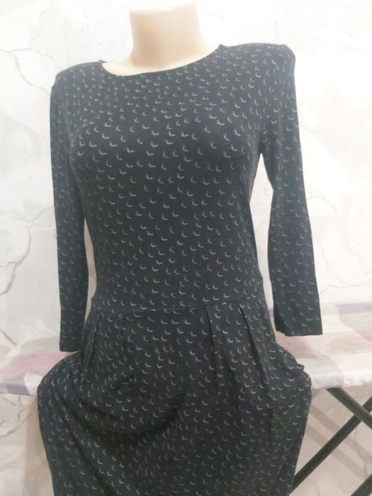 Платья  женские костюмы разные