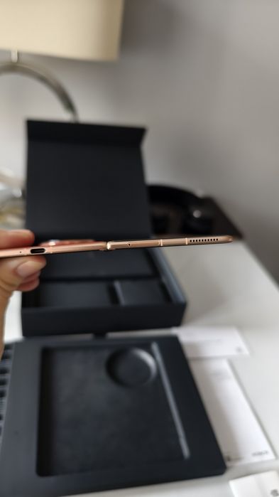 Vând Honor Magic V3 impecabil Reddish Brown