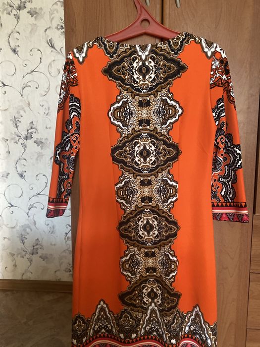 Продам платье бу отличное состояние 7000т