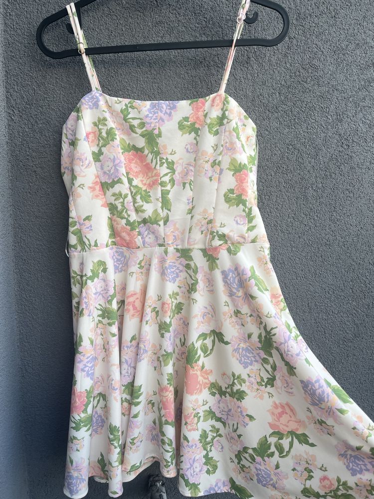 Дамаска лятна къса рокля Zara