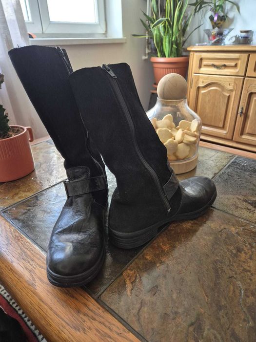 Cizme scurte pulpe subtiri