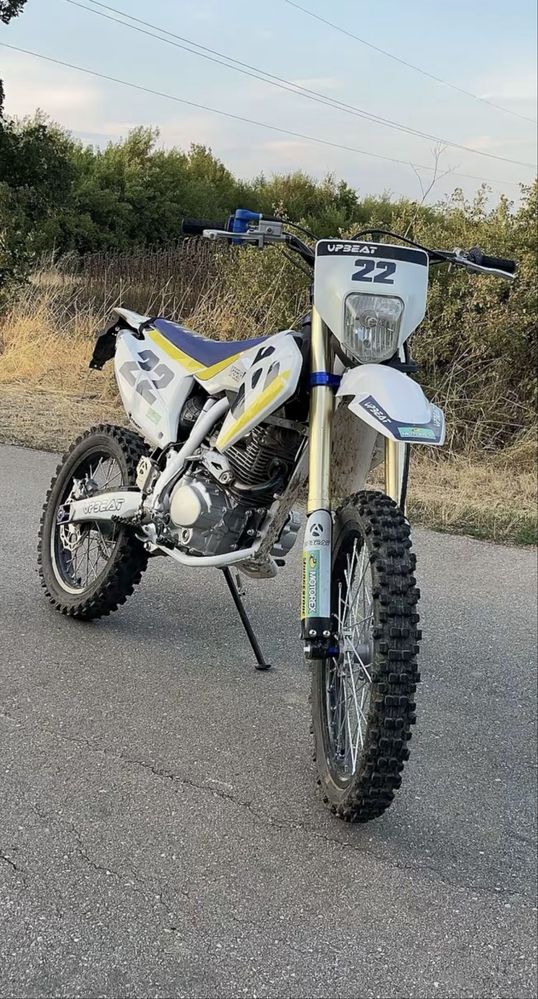 Продавам UPBEAT 250CC много запазен