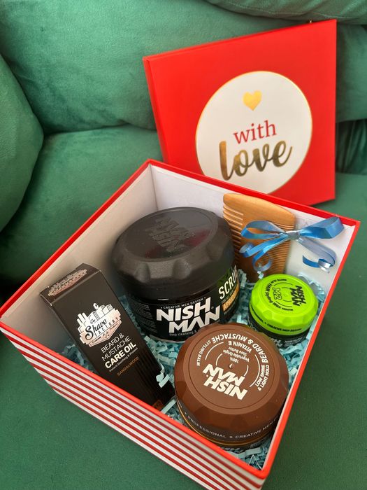 Подаръчни кутии с мъжка козметика